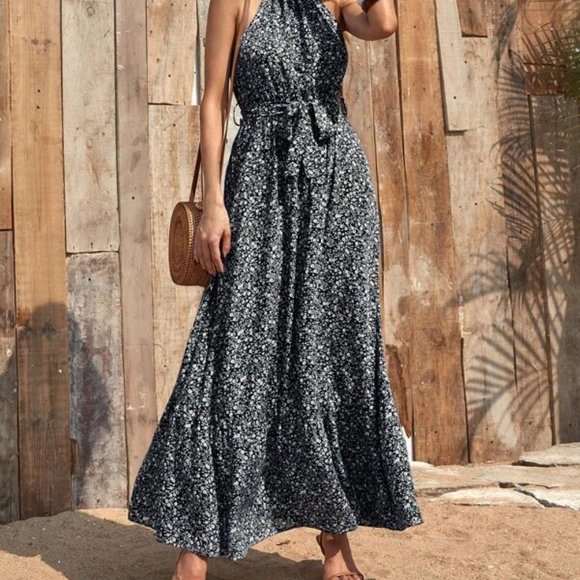 Women's Maxi Dress. - Picture 3 of 5